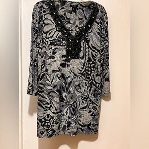 Women’s be jeweled shirt